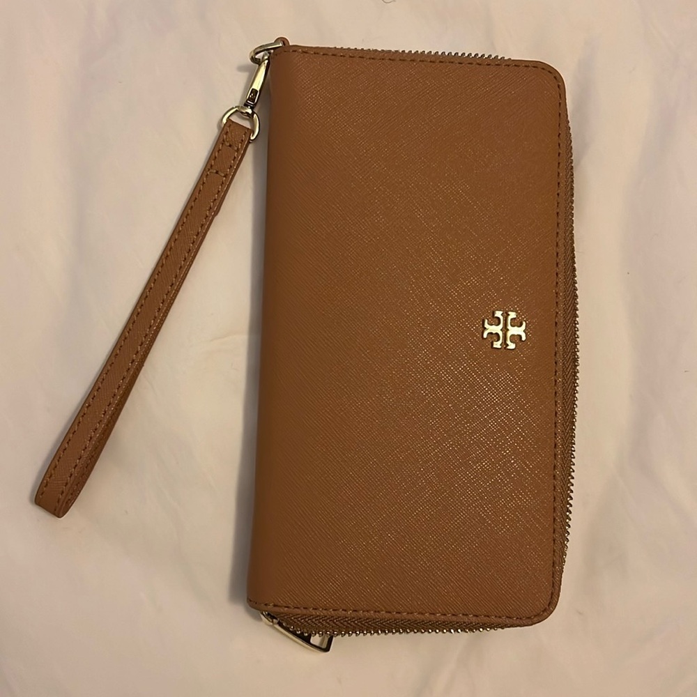 Tory Burch wallet